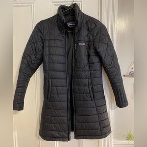 Black Patagonia puffer jacket. Size XS. In great condition!